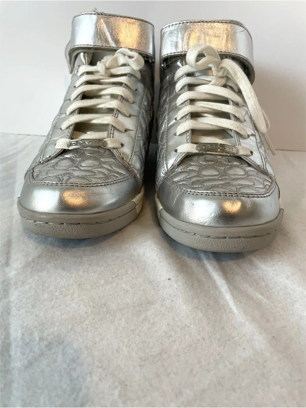 Coach Nanette Silver High Top Sneakers Logo Pattern Lace Up Hook & Loop Size 9.5